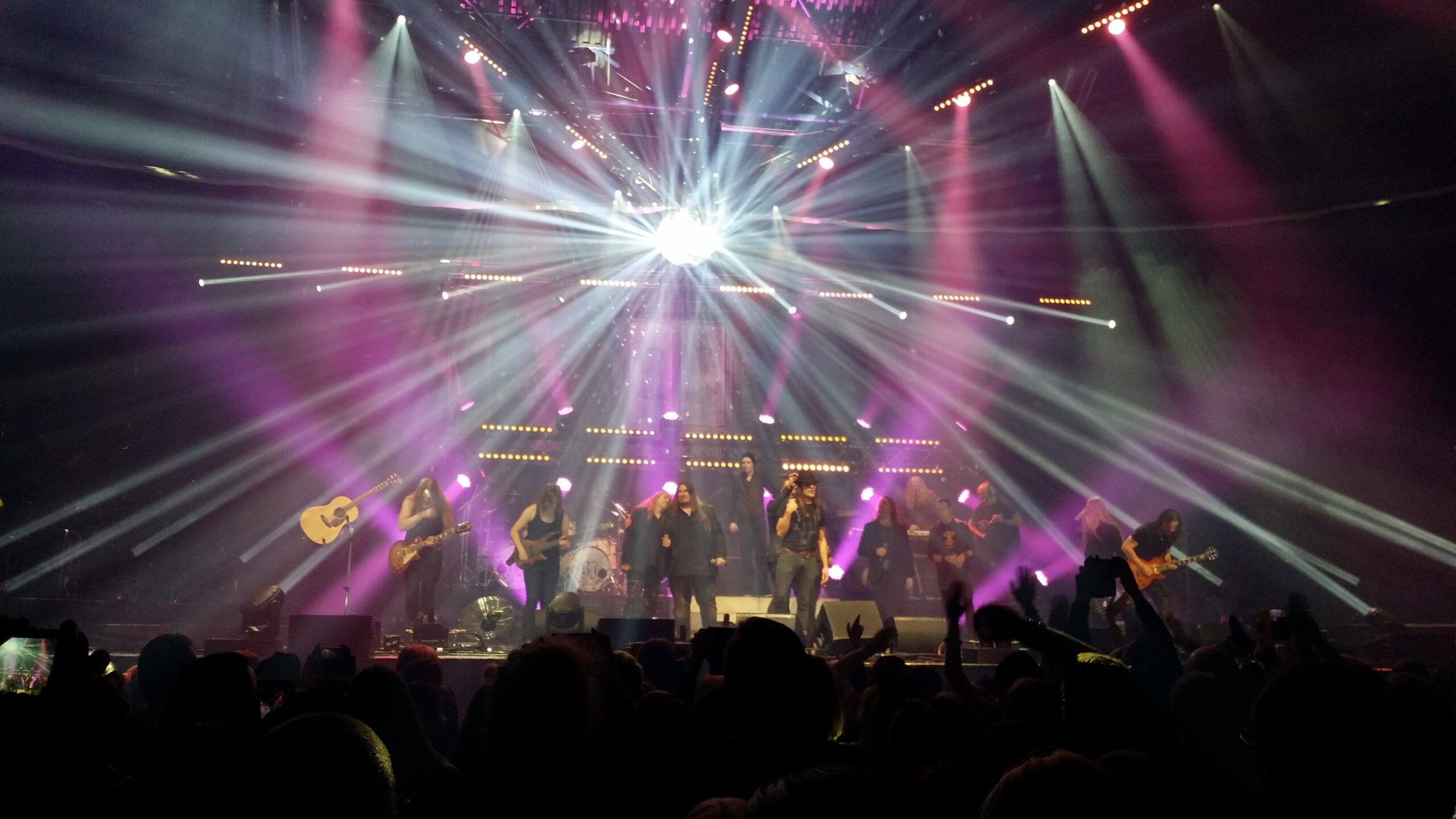 Raskasta joulua - Veikkaus Arena, Helsinki pe 18.12.2026